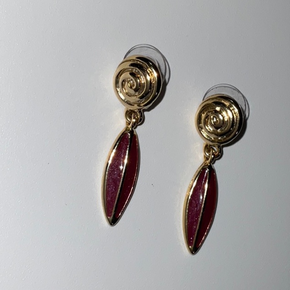 Weekenders Post and Clutch Dangle Earrings Gold-Tone Metal and Enamel Vintage